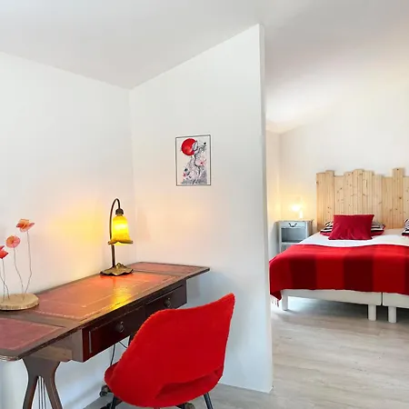 Chemin Des Ormeaux Frühstückspension Ennezat