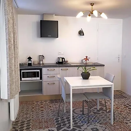 Chemin Des Ormeaux Bed & Breakfast Ennezat